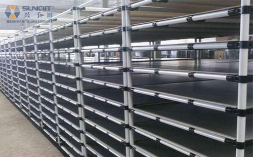 <a href='/huojia.htm' class='keys' title='點(diǎn)擊查看關(guān)于線(xiàn)棒貨架的相關(guān)信息' target='_blank'>線(xiàn)棒貨架</a> 線(xiàn)棒貨架