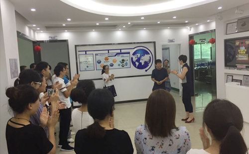 外貿(mào)康云飛摘獲興千田7月份銷售冠軍 外貿(mào)康云飛摘獲興千田7月份銷售冠軍