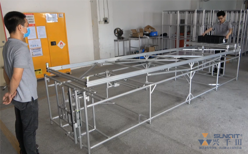 跨工位LCIA機構(gòu)（蹺蹺板原理）