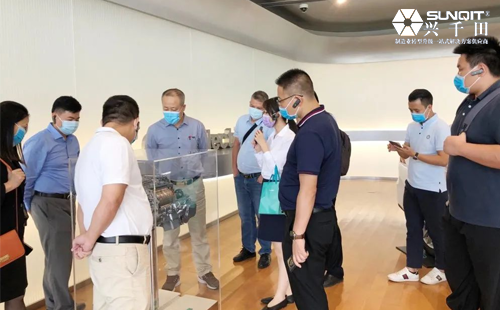 引領企業(yè)智能制造轉(zhuǎn)型，助推企業(yè)高效發(fā)展!