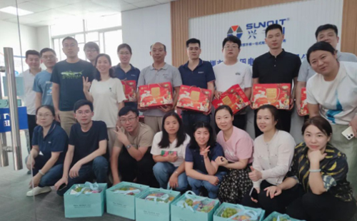 興千田集團(tuán)祝大家中秋國(guó)慶雙節(jié)快樂(lè) 興千田集團(tuán)祝大家中秋國(guó)慶雙節(jié)快樂(lè)