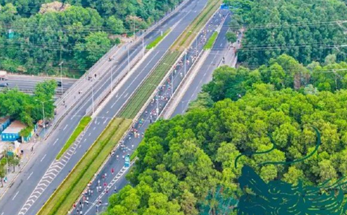 奮斗龍馬 |興千田CEO帶領(lǐng)團(tuán)隊(duì)參加2023深圳龍華半程馬拉松7 奮斗龍馬 |興千田CEO帶領(lǐng)團(tuán)隊(duì)參加2023深圳龍華半程馬拉松7