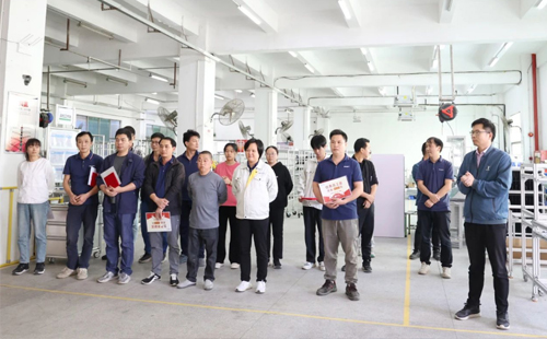 興千田生產(chǎn)車間11月表彰大會(huì) 興千田生產(chǎn)車間11月表彰大會(huì)