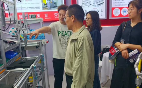 2025CDIIF成都國際工業(yè)博覽會圓滿結(jié)束4 2025CDIIF成都國際工業(yè)博覽會圓滿結(jié)束4