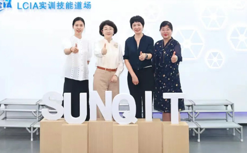 區(qū)工商聯(lián)率隊走訪興千田6 區(qū)工商聯(lián)率隊走訪興千田6