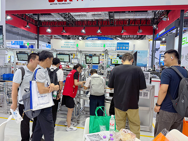 興千田上海展12